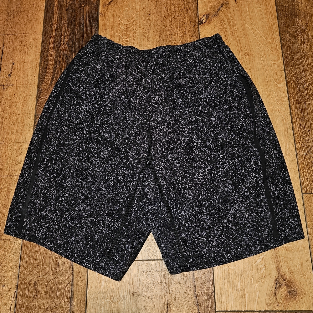 Lululemon Men's Black Patterned Shorts